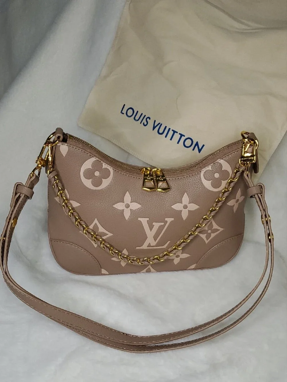 💠LV 💠Taupe Monogram Shoulder Bag with Gold Chain